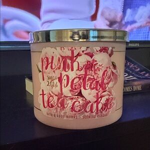 Bath & Body Works Pink Petal Tea Cake Candle with Silver Lid